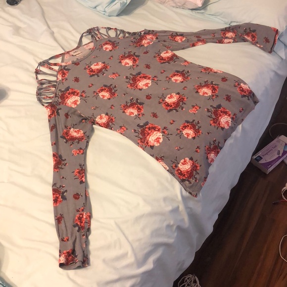 Daytrip Tops - Daytrip Floral Top